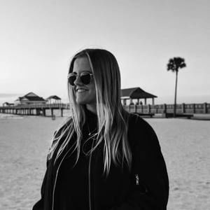 Meet your Posher, Cecilia